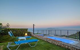 Panorama Traditional House With Private Pool